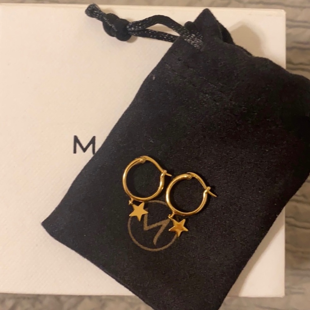 Mejuri Nova hoops